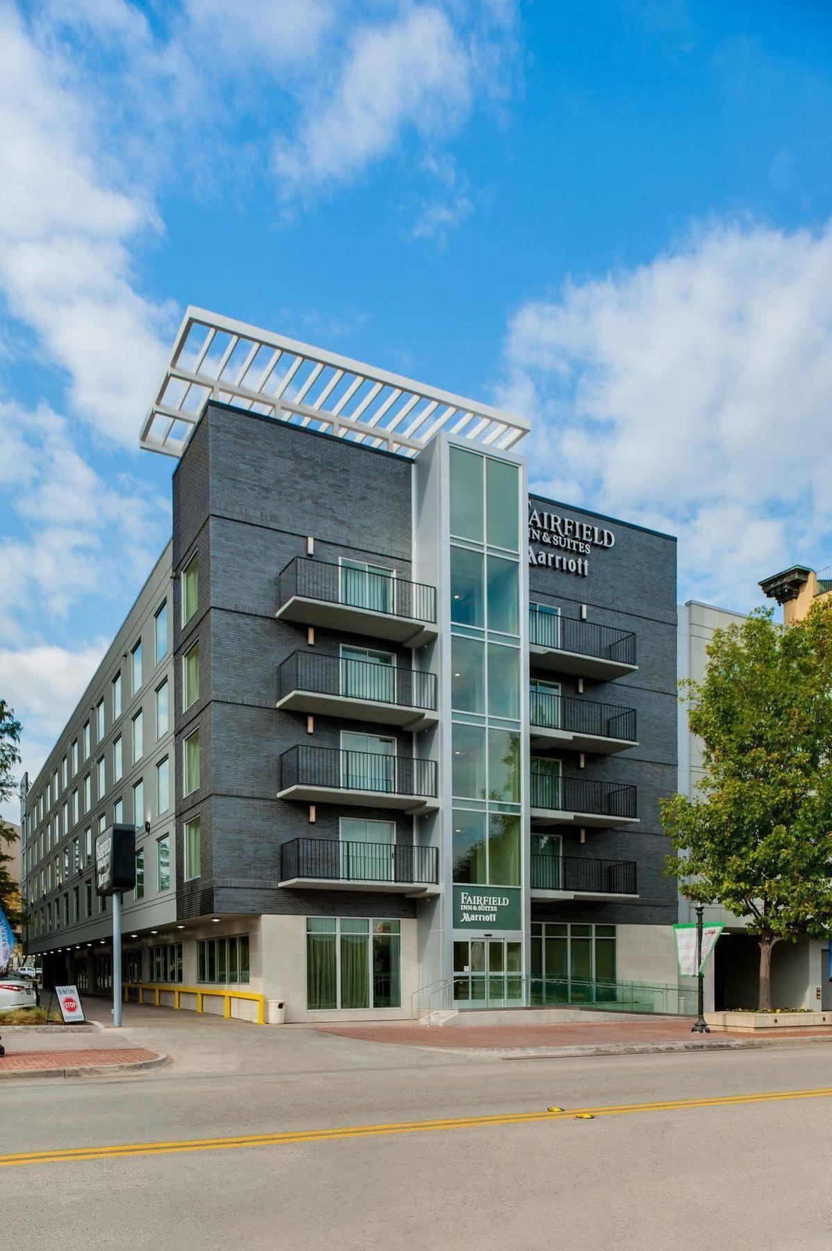 Fairfield Inn & Suites Fort Worth Downtown/Convention Center Zewnętrze zdjęcie